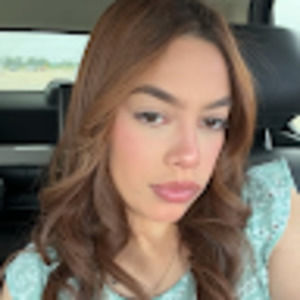 Meet your Posher, Alanis